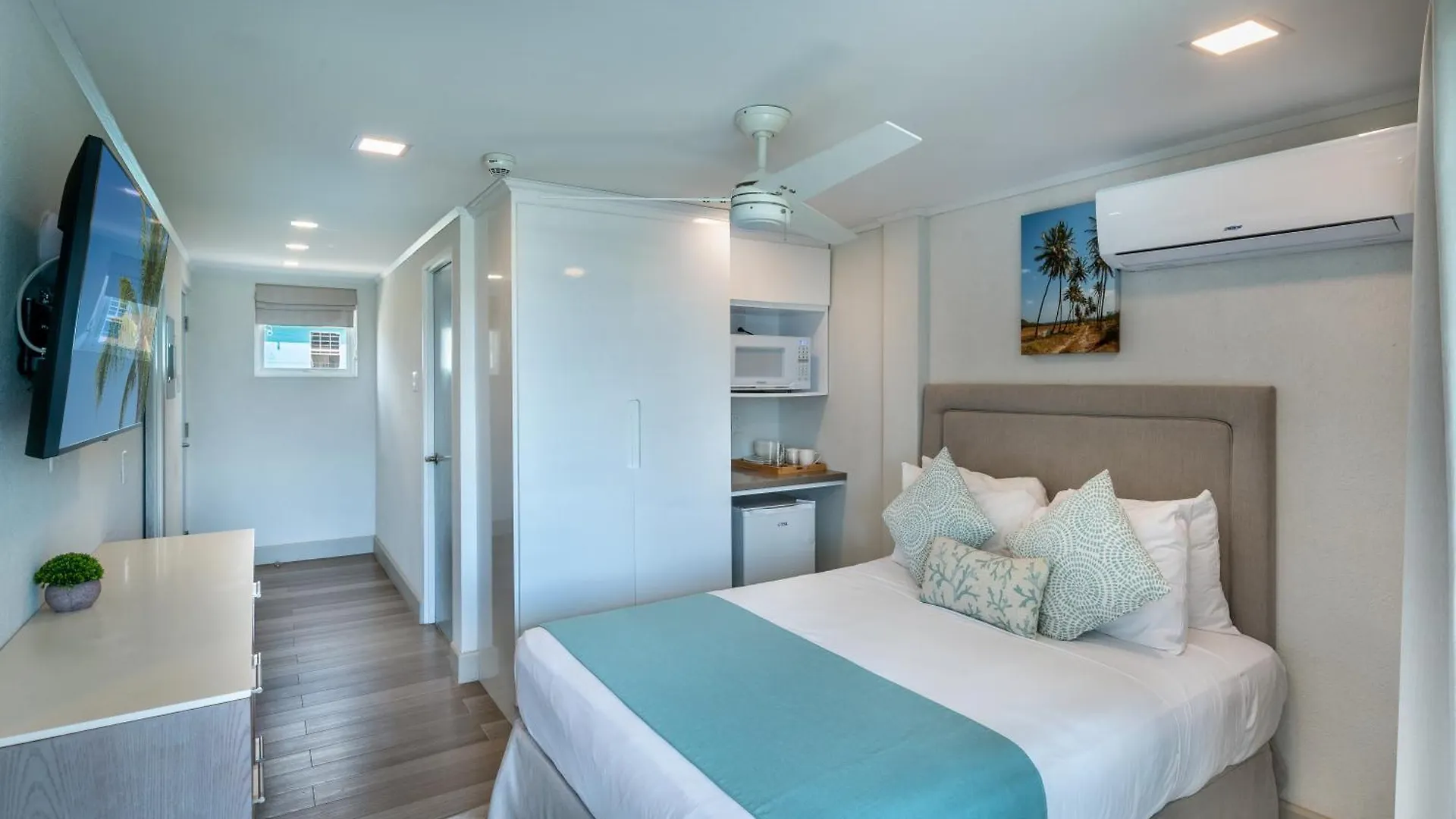 Blue Haven Holiday Apartments Christ Church 0*,